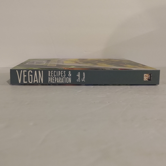 VEGAN, Recipes and Preparation. Saskia Frazer. Flame Tree Publishing. - Picture 5 of 8